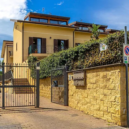 Apartment Desiderio *